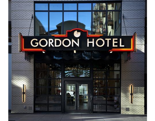 Gordon-Hotel-Signage