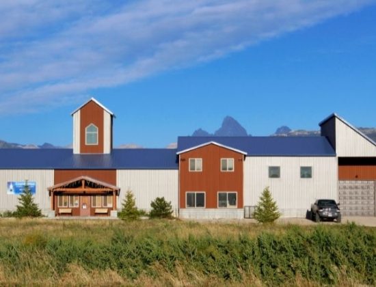 Grand-Teton-Distillery-Exterior-600x458-1