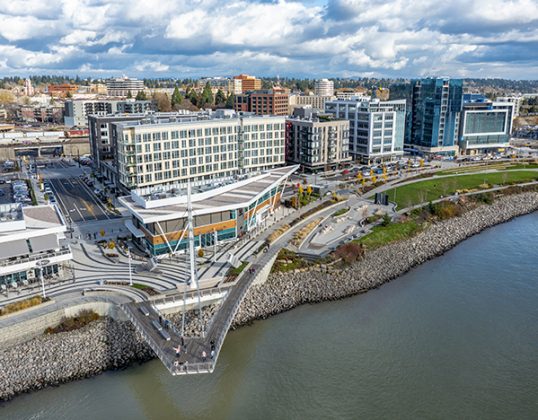 Grant-Street-Pier_waterfront_lighter