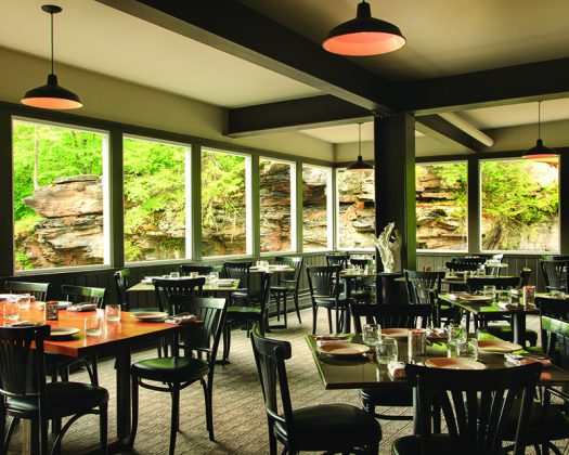 LedgesHotel-Glass-Restaurant-01
