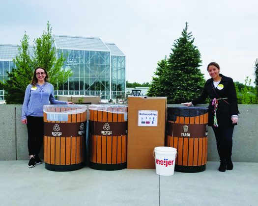 Meijer-Gardens-Recycling-Volunteers