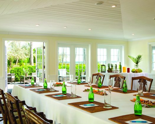 South-Seas-Island-Resort-Kings-Crown-Corporate-Setting