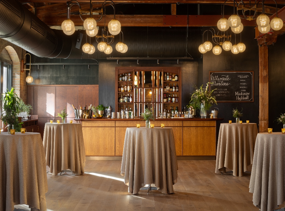 The Beefsteak Stakes Room at Hawksmoor Chicago. December 9, 2024