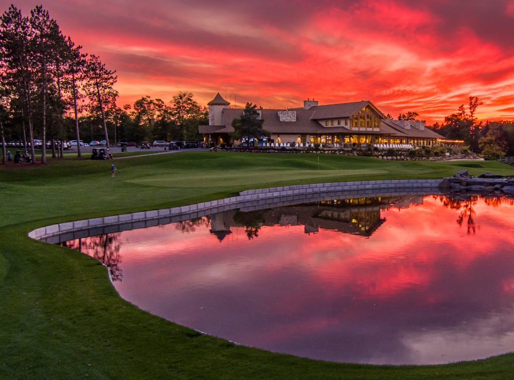 3.11.25 Current Cragun's Resort Legacy Courses Clubhouse at Sunset