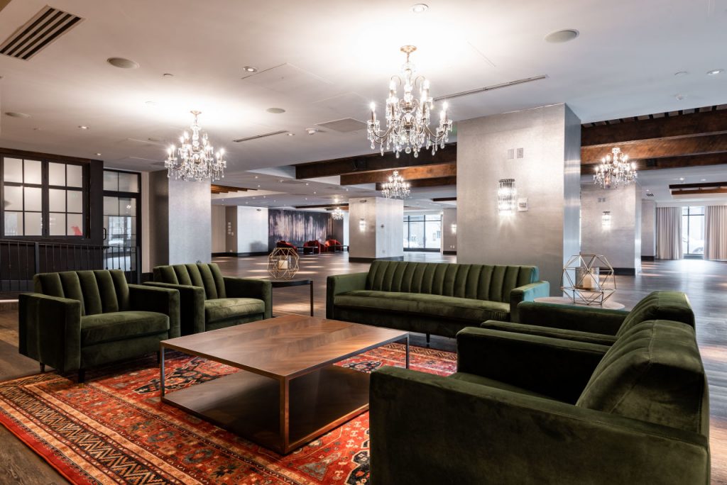 Parlur Hotel Interior/Lobby
