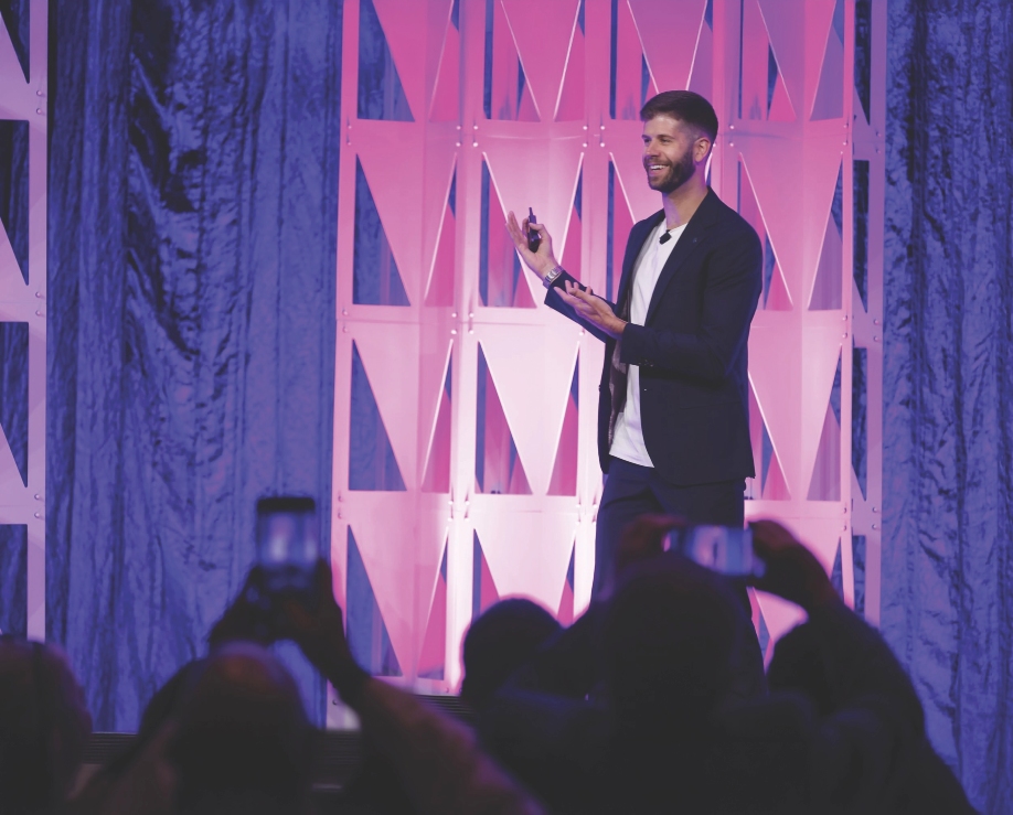 Keynoter Rob Lawless speaking about the power of human connection at the 2025 IMEX America in Las Vegas